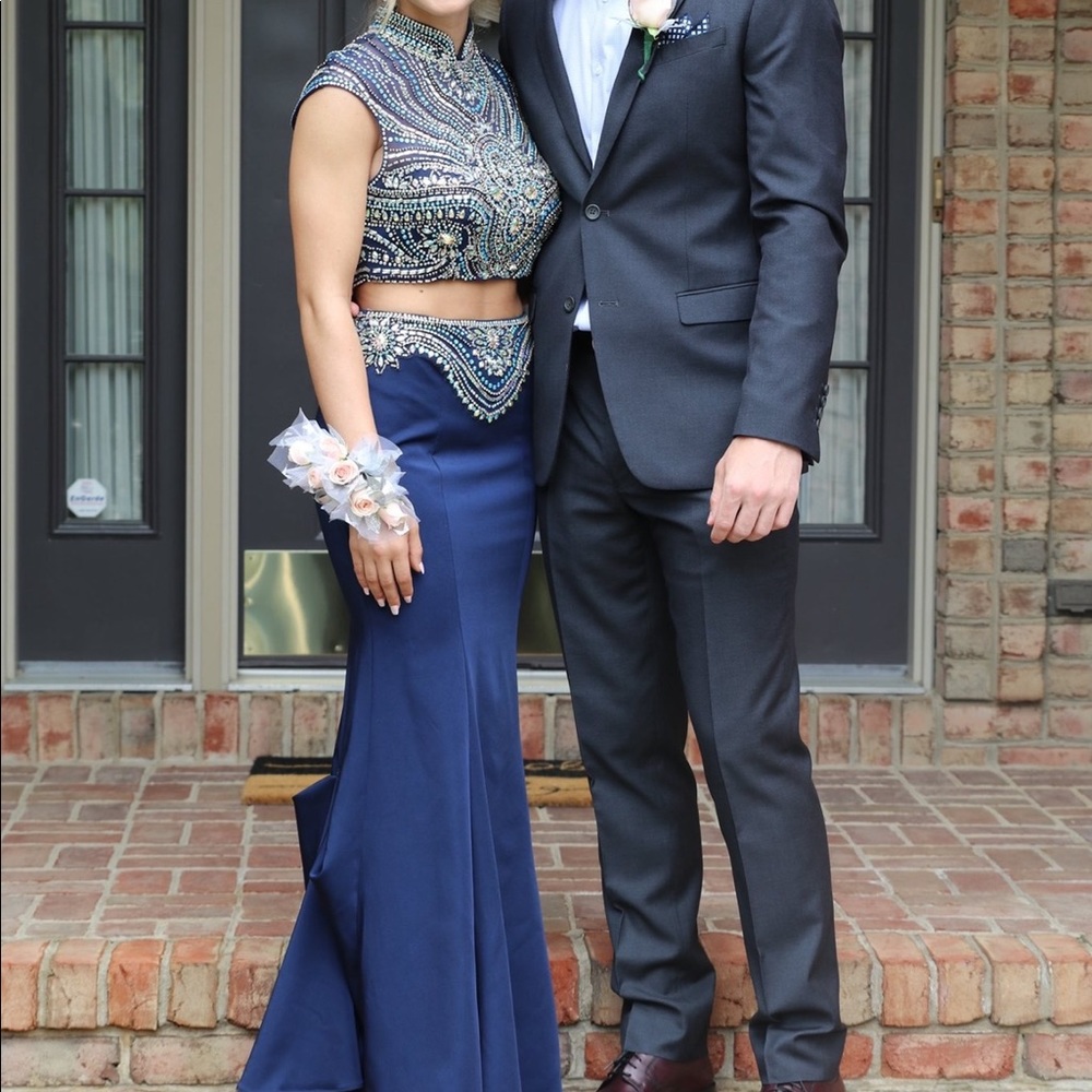 Tony Bowls dress size 4 altered to a size 2
